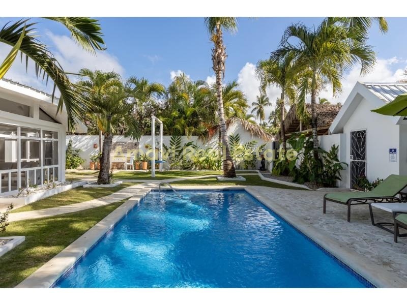 Playa Las Ballenas, 4 Bedrooms Bedrooms, ,4 BathroomsBathrooms,Villa,For Sale,1100