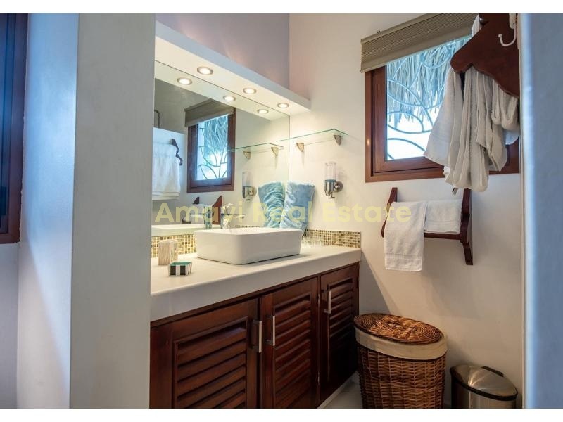 Playa Las Ballenas, 4 Bedrooms Bedrooms, ,4 BathroomsBathrooms,Villa,For Sale,1100