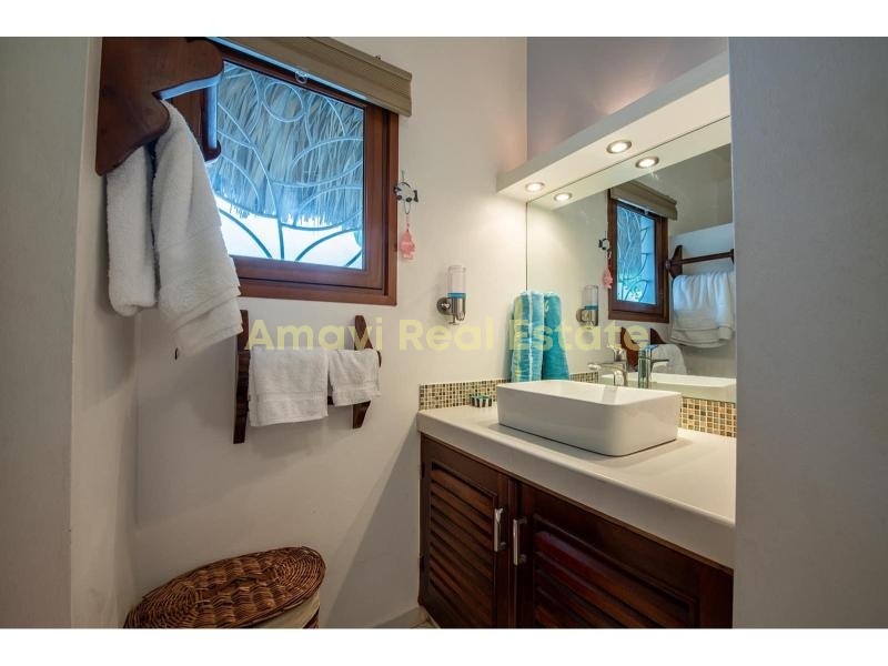 Playa Las Ballenas, 4 Bedrooms Bedrooms, ,4 BathroomsBathrooms,Villa,For Sale,1100