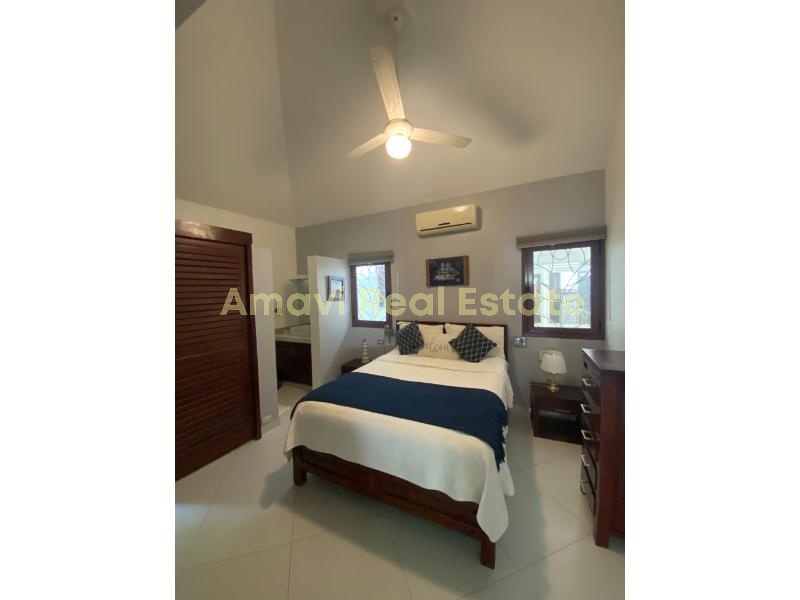 Playa Las Ballenas, 4 Bedrooms Bedrooms, ,4 BathroomsBathrooms,Villa,For Sale,1100