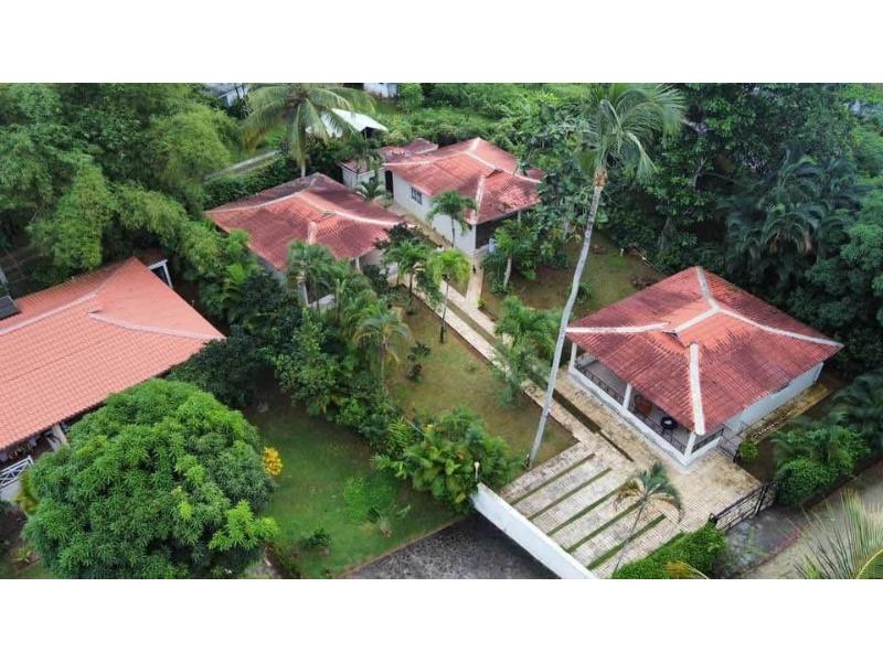 Las Terrenas, 6 Bedrooms Bedrooms, ,3 BathroomsBathrooms,House,For Sale,1124