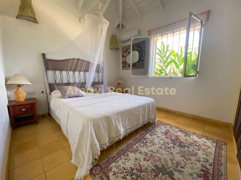 Playa Las Ballenas, 5 Bedrooms Bedrooms, ,4 BathroomsBathrooms,Villa,For Sale,1154