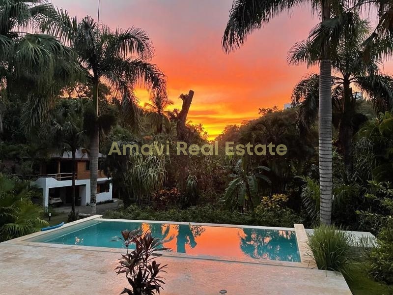 Coson, 5 Bedrooms Bedrooms, ,5 BathroomsBathrooms,Villa,For Sale,1200