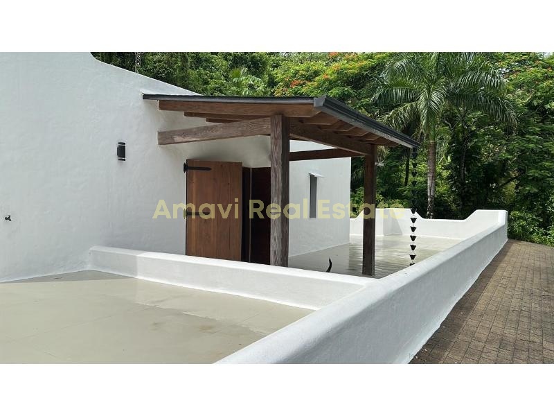 Coson, 5 Bedrooms Bedrooms, ,5 BathroomsBathrooms,Villa,For Sale,1200