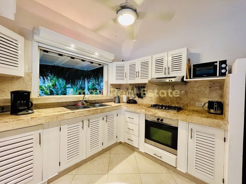 Playa Las Ballenas, 3 Bedrooms Bedrooms, ,4 BathroomsBathrooms,Villa,For Sale,1022