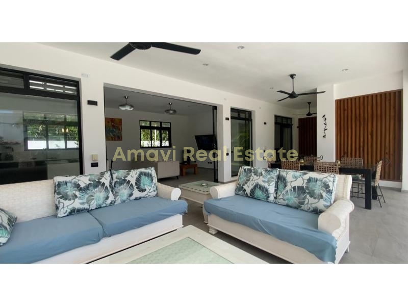 Playa Las Ballenas, 5 Bedrooms Bedrooms, 0 ,5 BathroomsBathrooms,Villa,For Sale,0,1320