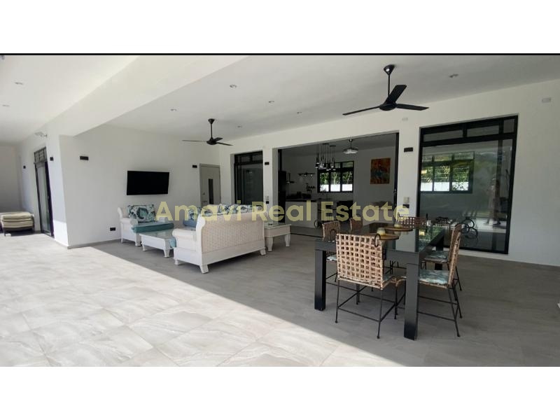 Playa Las Ballenas, 5 Bedrooms Bedrooms, 0 ,5 BathroomsBathrooms,Villa,For Sale,0,1320