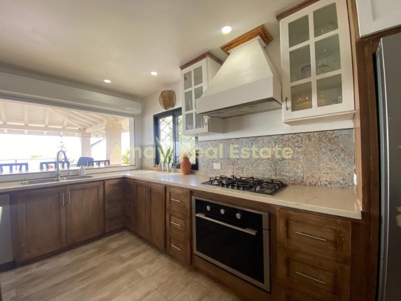 Coson, 5 Bedrooms Bedrooms, 0 ,5 BathroomsBathrooms,Villa,For Sale,0,1321