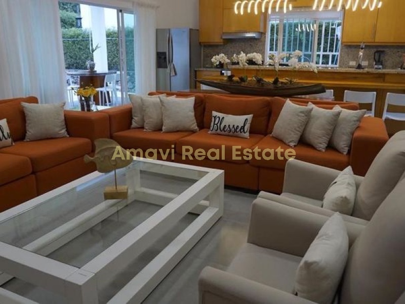 Las Terrenas, 3 Bedrooms Bedrooms, ,2 BathroomsBathrooms,Villa,For Sale,1036