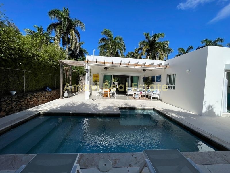 Las Terrenas, 3 Bedrooms Bedrooms, ,2 BathroomsBathrooms,Villa,For Sale,1036