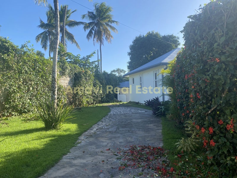 Las Terrenas, La Ceiba, 5 Bedrooms Bedrooms, ,4 BathroomsBathrooms,Villa,For Sale,1037