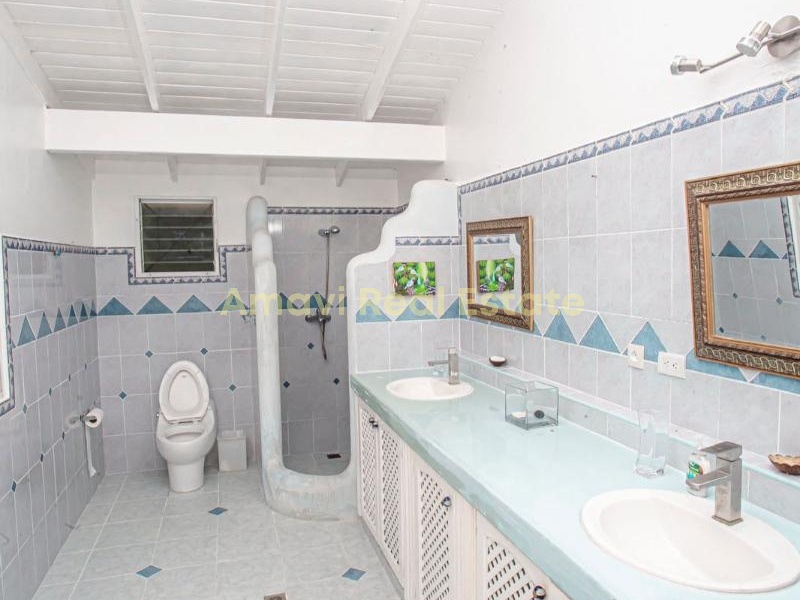 El Limon, 4 Bedrooms Bedrooms, ,3 BathroomsBathrooms,Villa,For Sale,1049