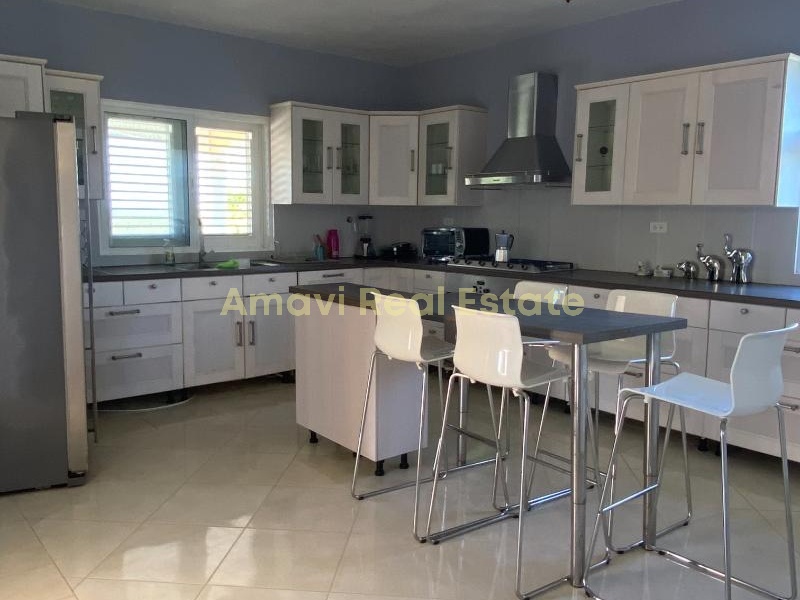 El Limon, 4 Bedrooms Bedrooms, ,3 BathroomsBathrooms,Villa,For Sale,1049