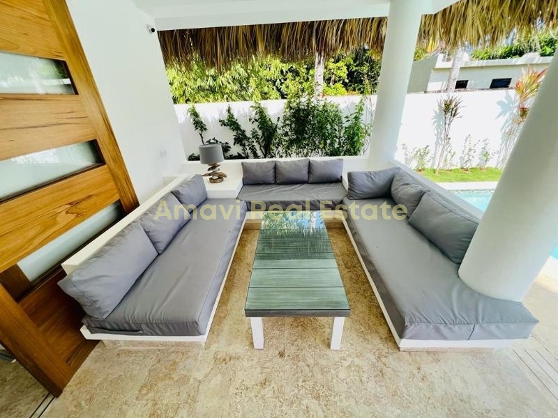 Playa Las Ballenas 32000, 4 Bedrooms Bedrooms, ,4 BathroomsBathrooms,Villa,For Sale,1050