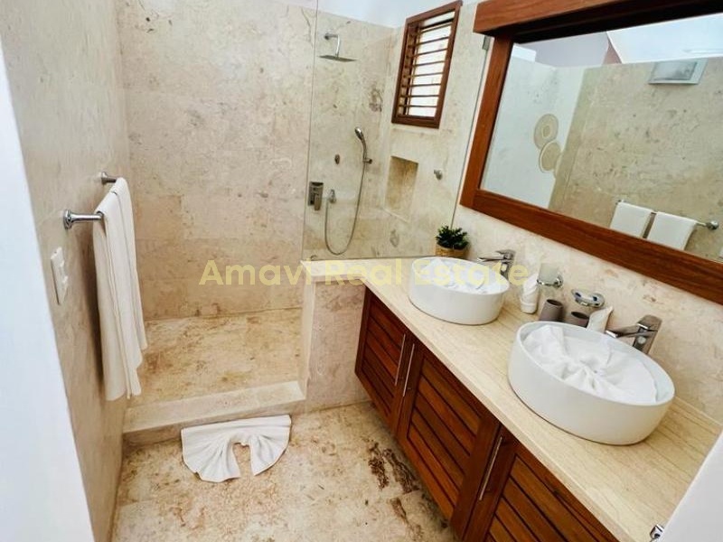 Playa Las Ballenas 32000, 4 Bedrooms Bedrooms, ,4 BathroomsBathrooms,Villa,For Sale,1050