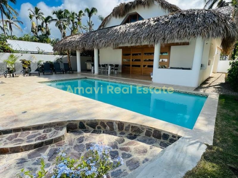 Playa Las Ballenas 32000, 4 Bedrooms Bedrooms, ,4 BathroomsBathrooms,Villa,For Sale,1050