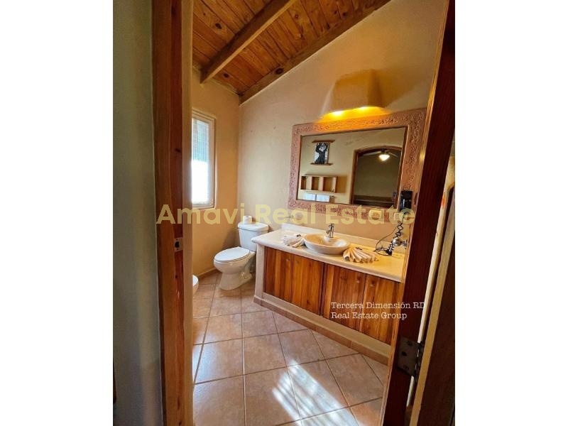 Las Ballenas, 2 Bedrooms Bedrooms, ,2 BathroomsBathrooms,Apartment,For Sale,1054