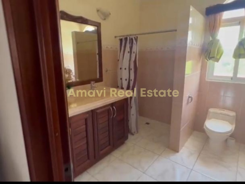 Las Terrenas, Los Naranjitos, 5 Bedrooms Bedrooms, ,4 BathroomsBathrooms,Villa,For Sale,1063