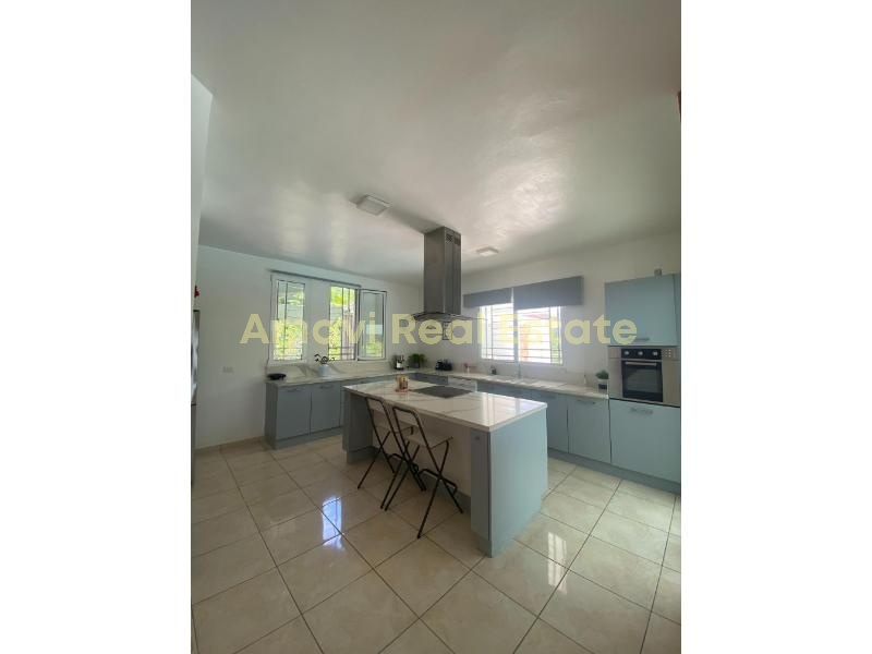 El Limon, 3 Bedrooms Bedrooms, ,3 BathroomsBathrooms,Villa,For Sale,1089